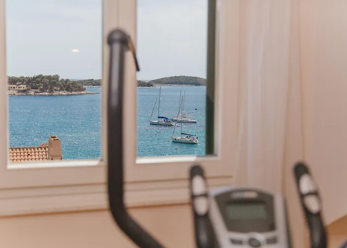 Park Hvar Отель 4*