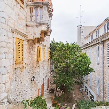 Park Hvar 4*