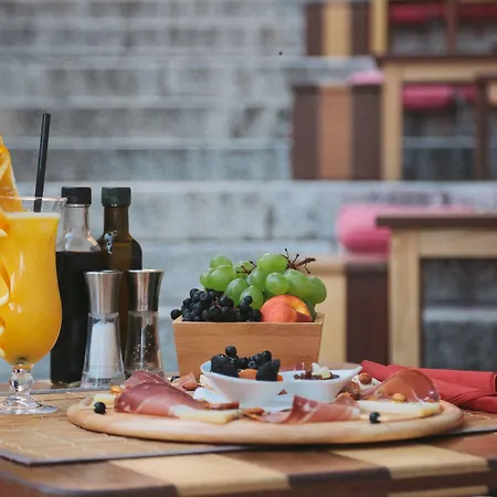 Park Hvar Отель