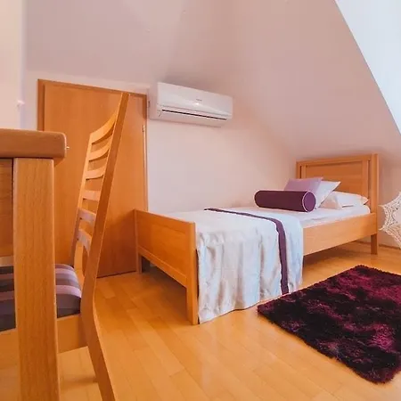 Park Hvar 4*