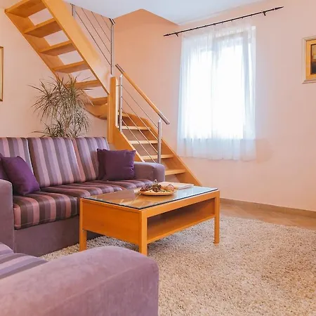 Park Hvar 4*
